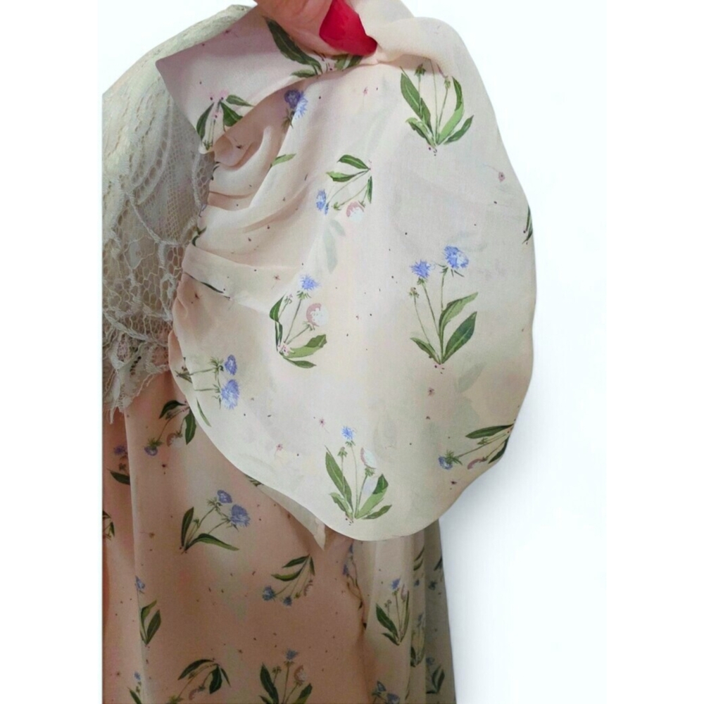 Suzanne Betro Light Pink Floral and Lace Top Size 3X - Picture 4 of 9